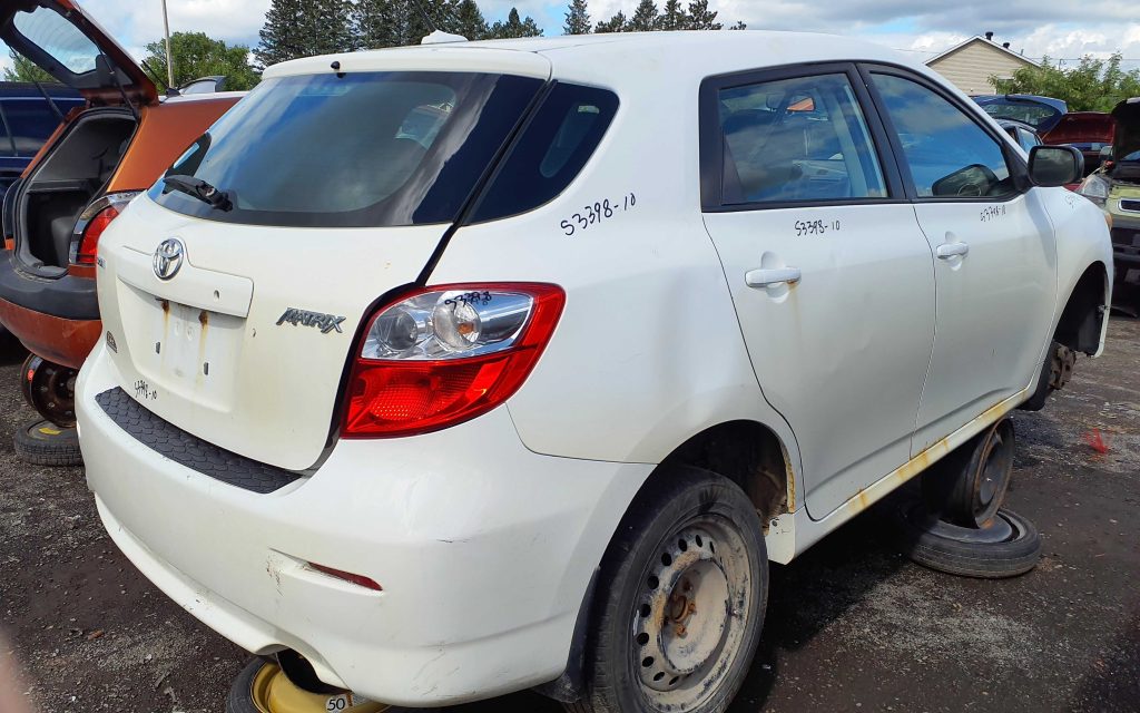 TOYOTA MATRIX 2010