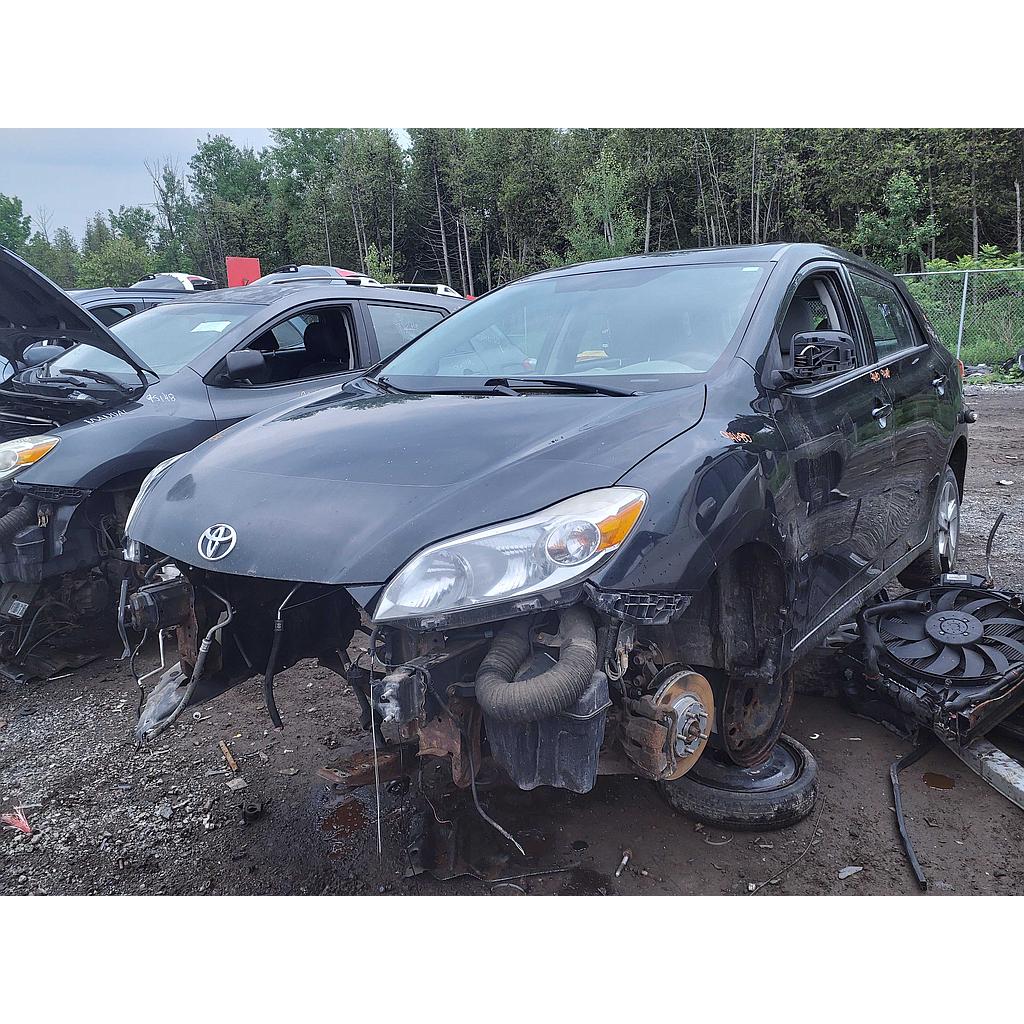 TOYOTA MATRIX 2012