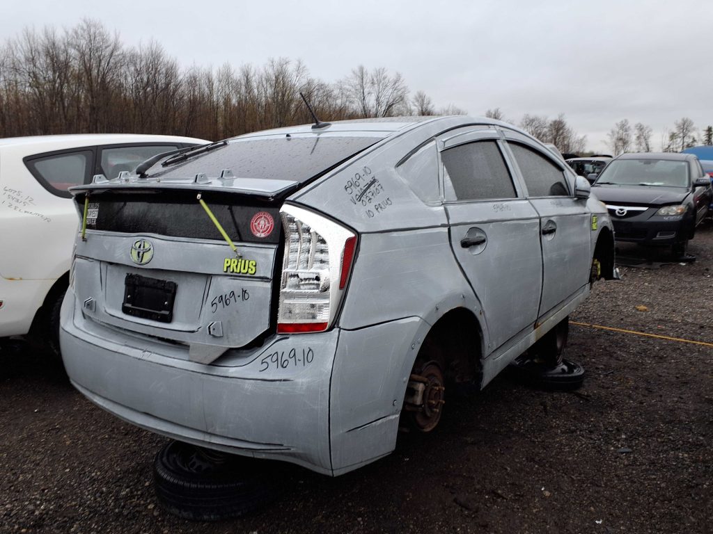 TOYOTA PRIUS 2010
