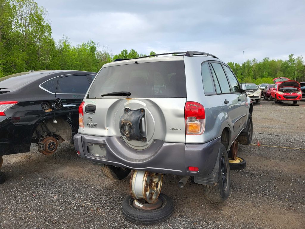 TOYOTA RAV4 2003