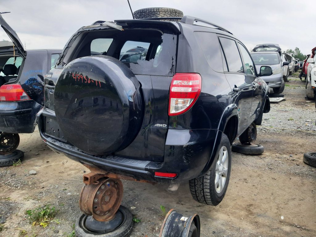 TOYOTA RAV4 2011