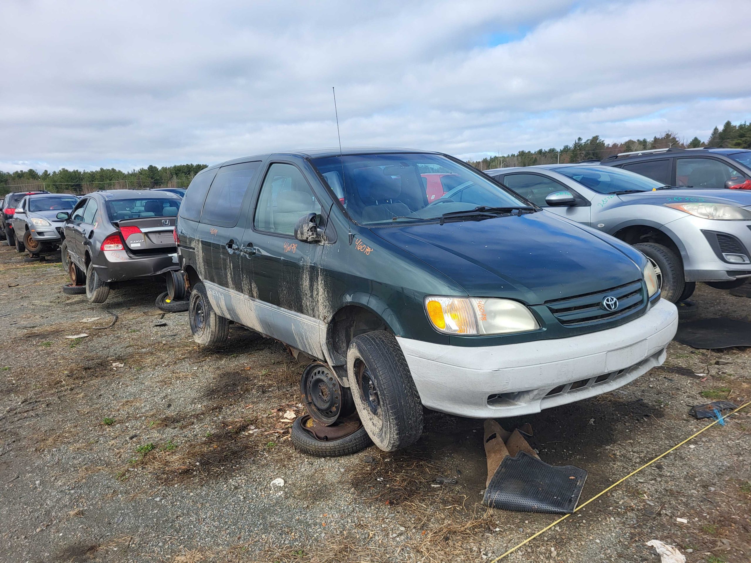 TOYOTA SIENNA 2001