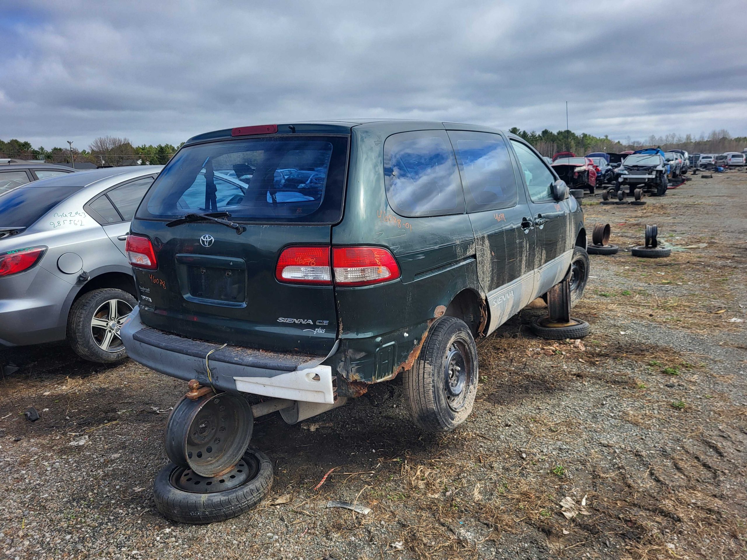 TOYOTA SIENNA 2001