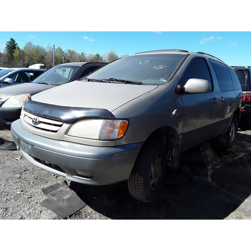 TOYOTA SIENNA 2002