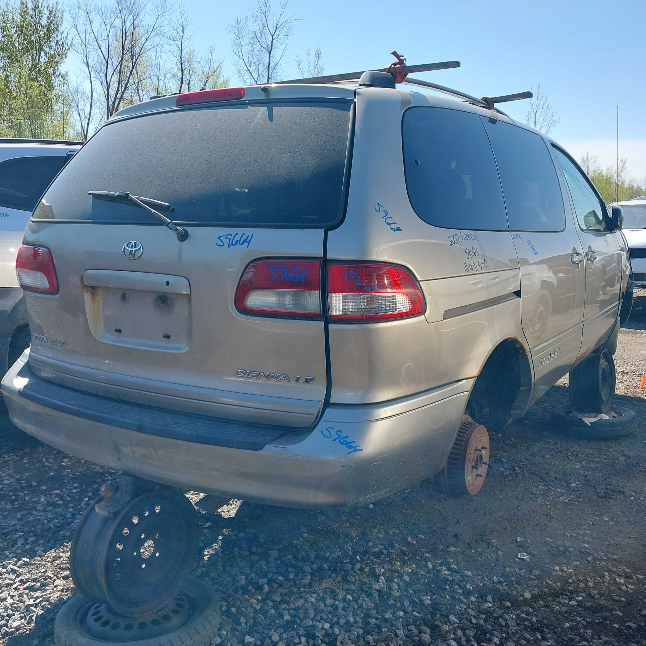 TOYOTA SIENNA 2002