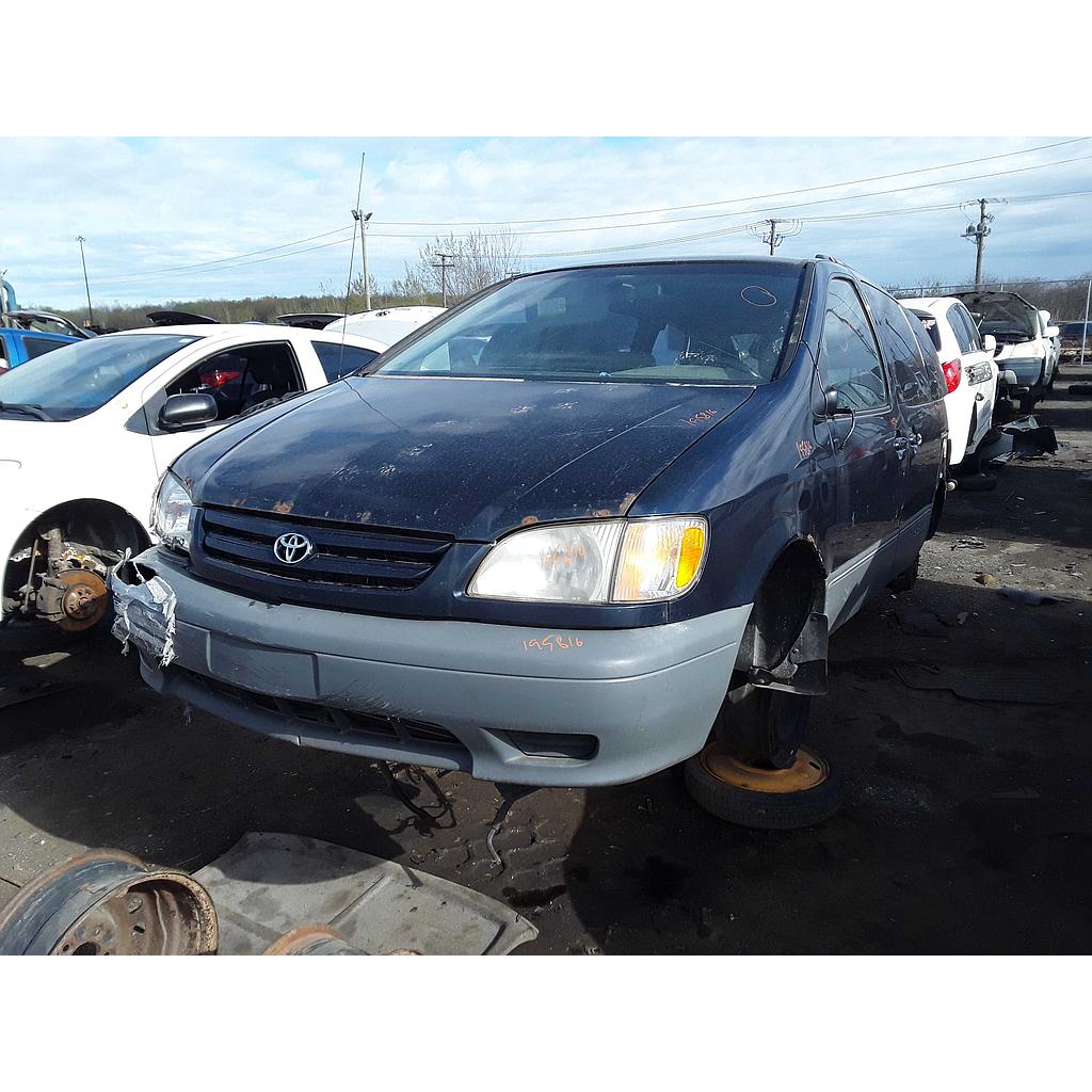 TOYOTA SIENNA 2003