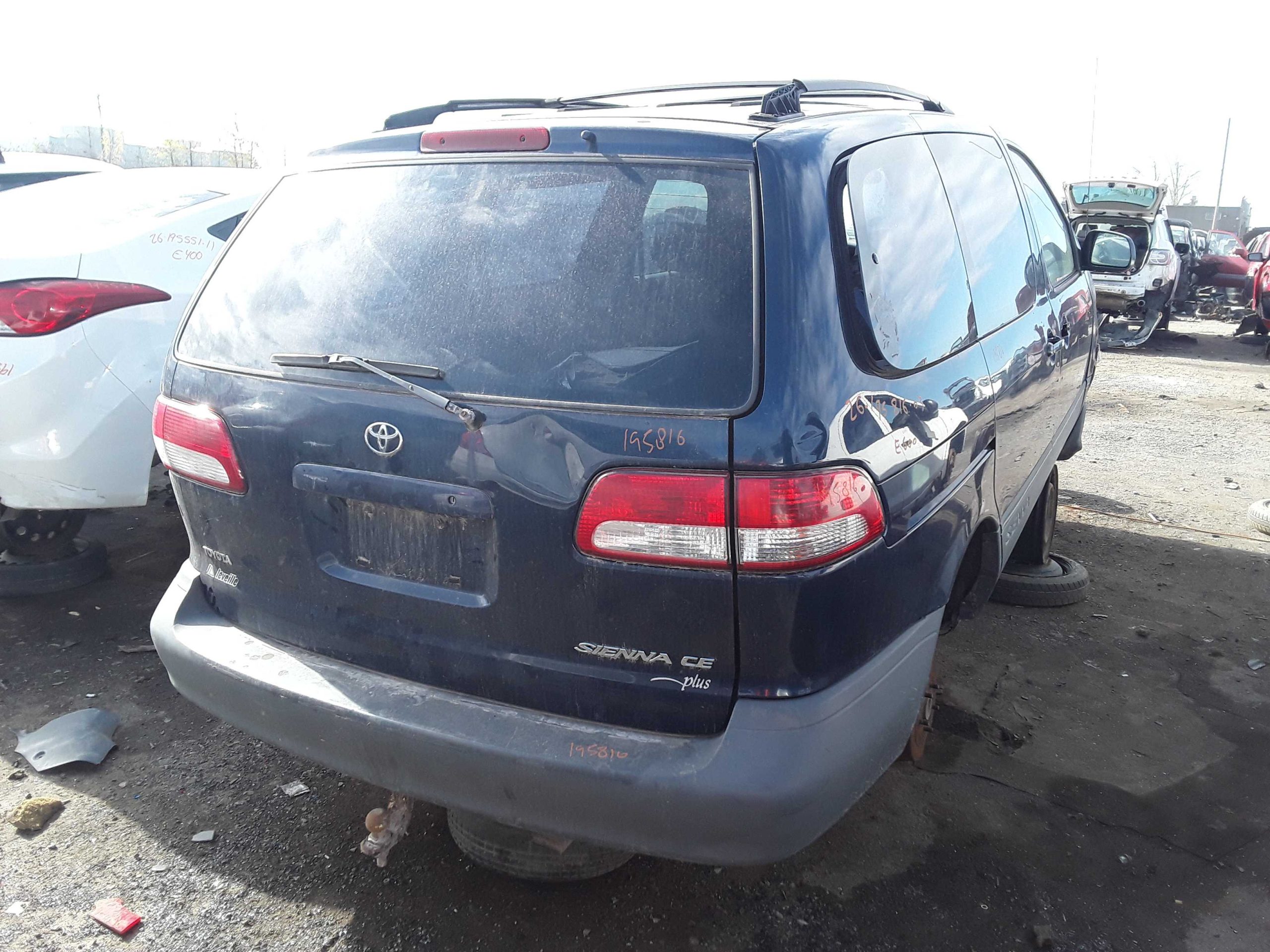 TOYOTA SIENNA 2003