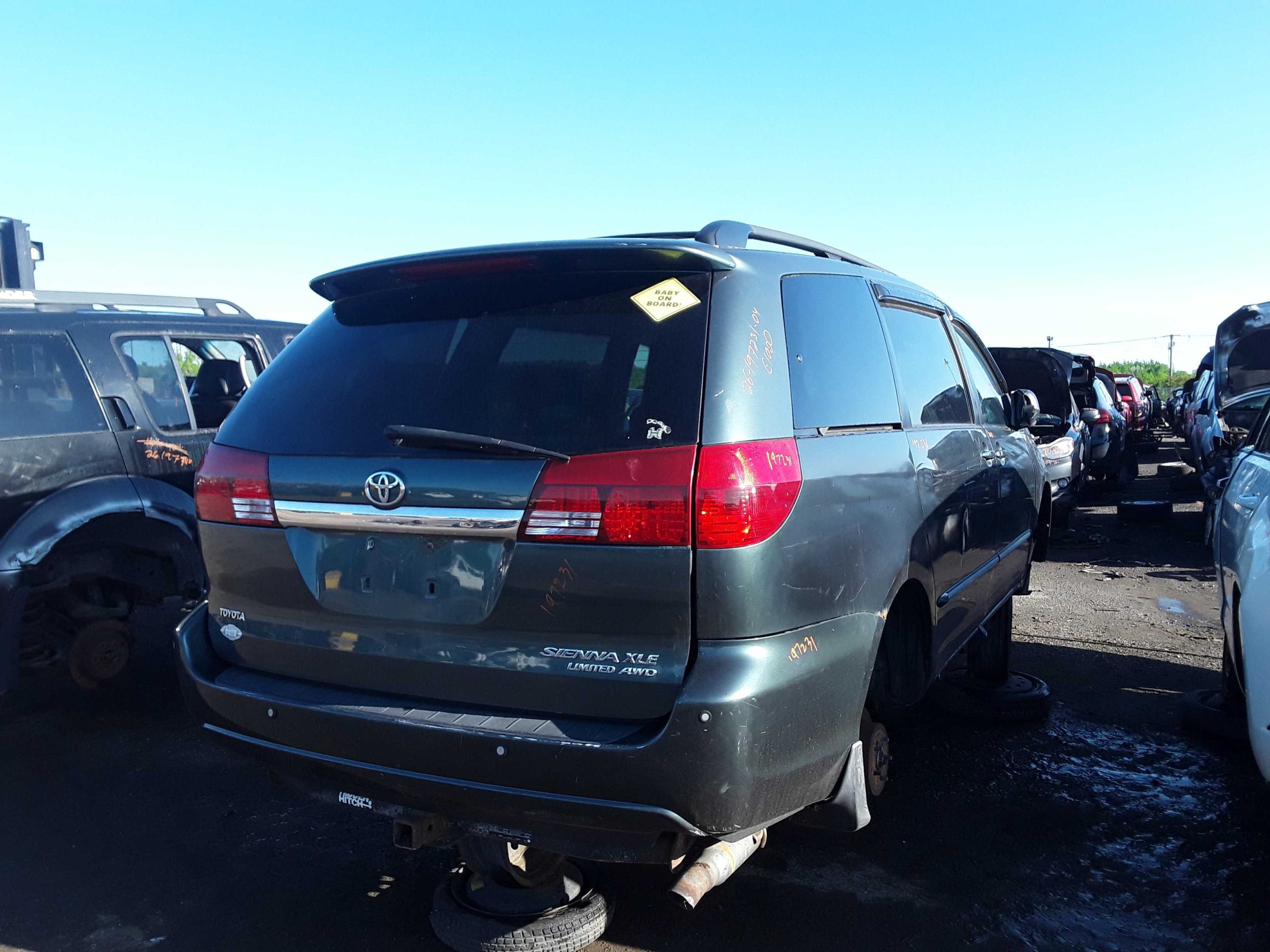 TOYOTA SIENNA 2004