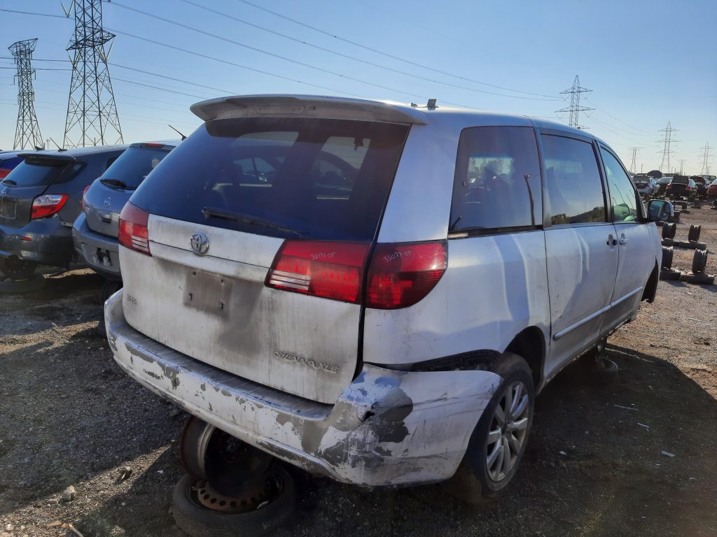 TOYOTA SIENNA 2005