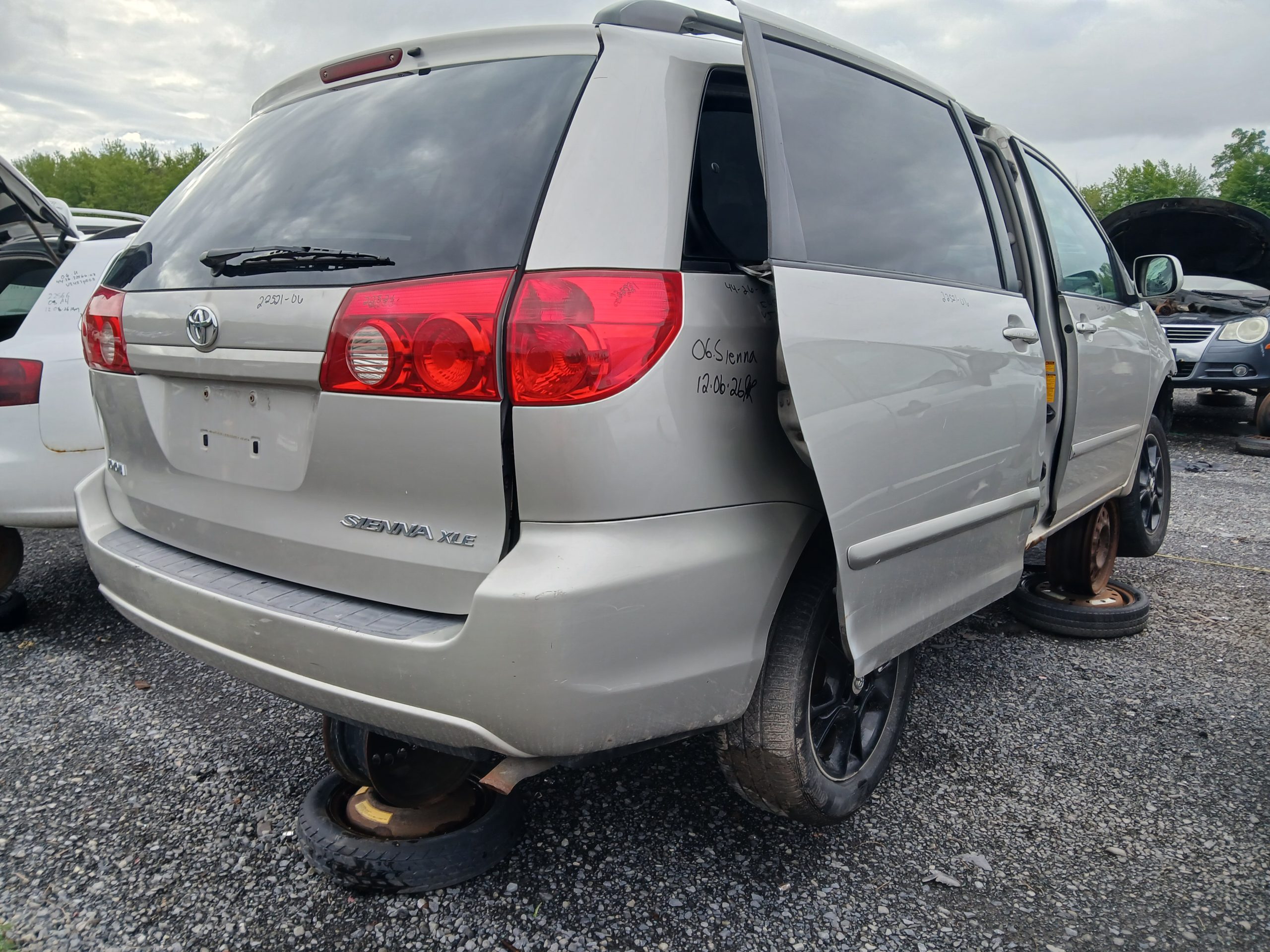 TOYOTA SIENNA 2006