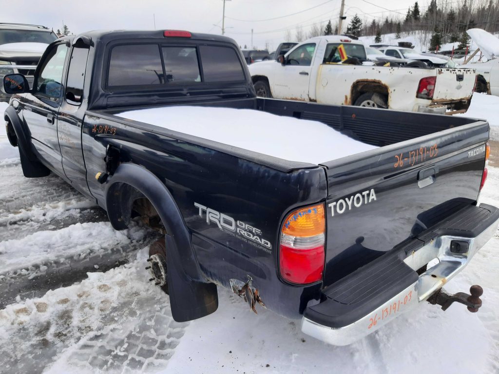 TOYOTA TACOMA 2003