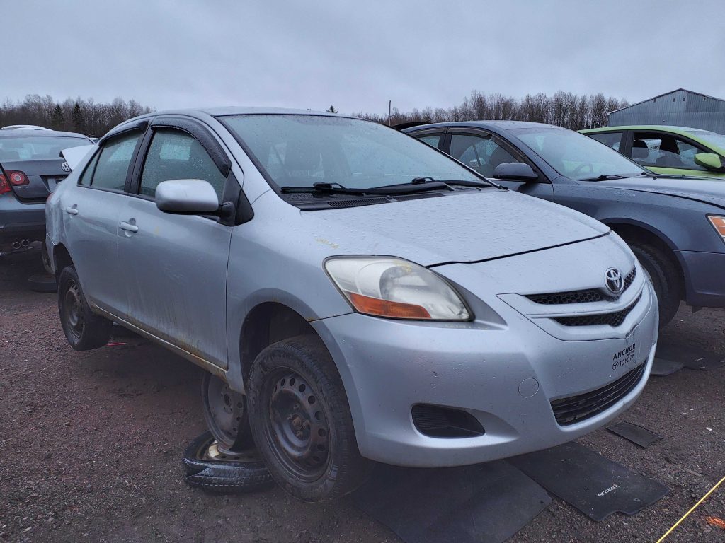 TOYOTA YARIS 2008