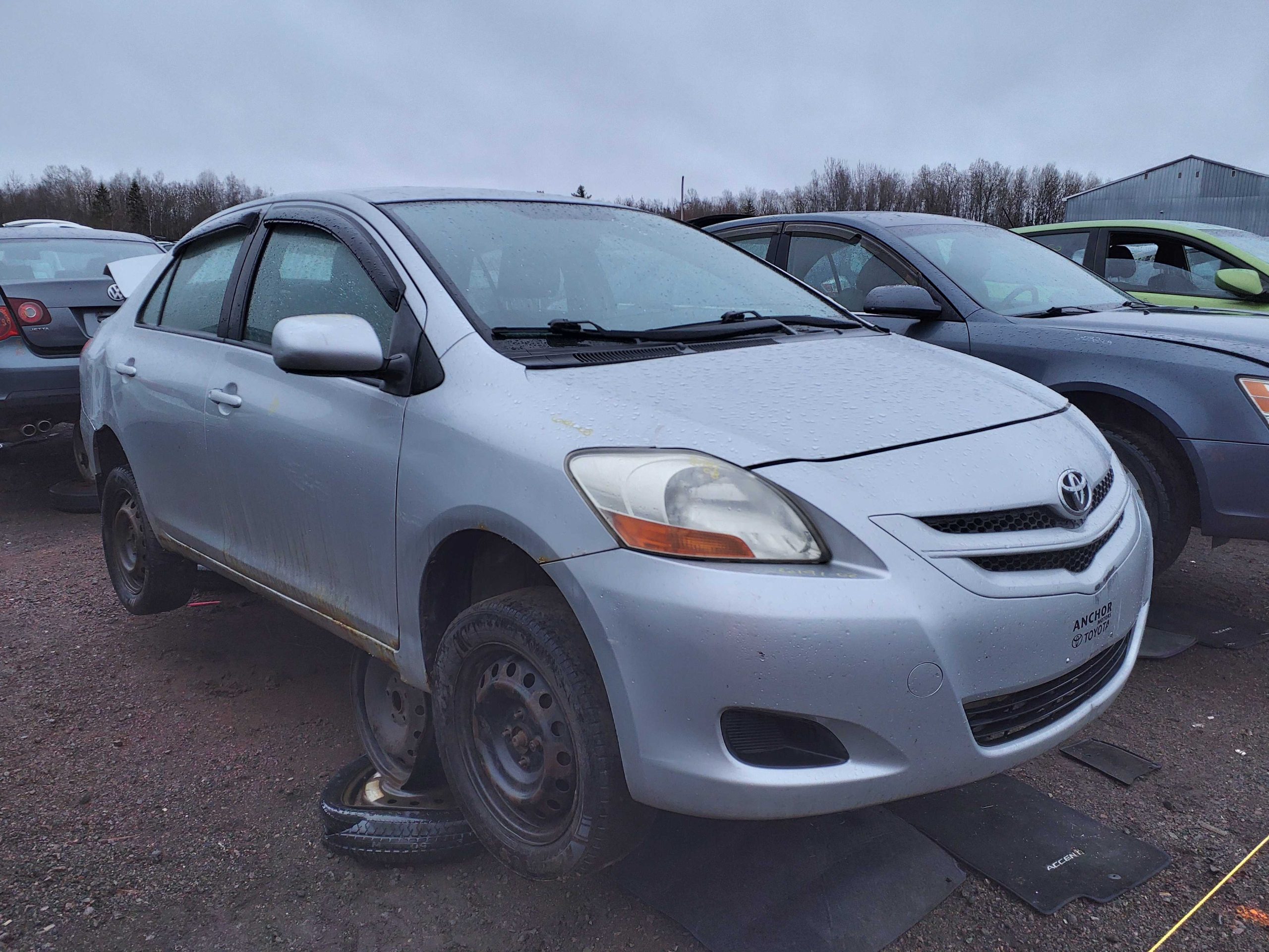 TOYOTA YARIS 2008