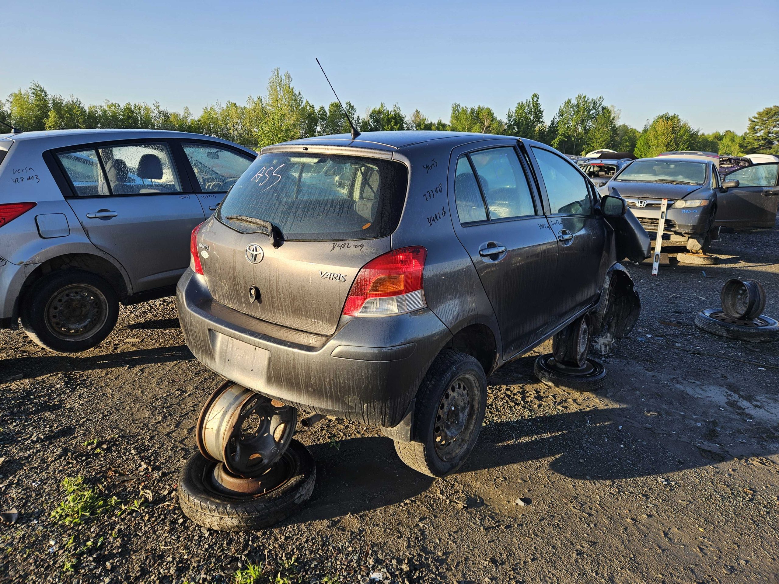 TOYOTA YARIS 2009