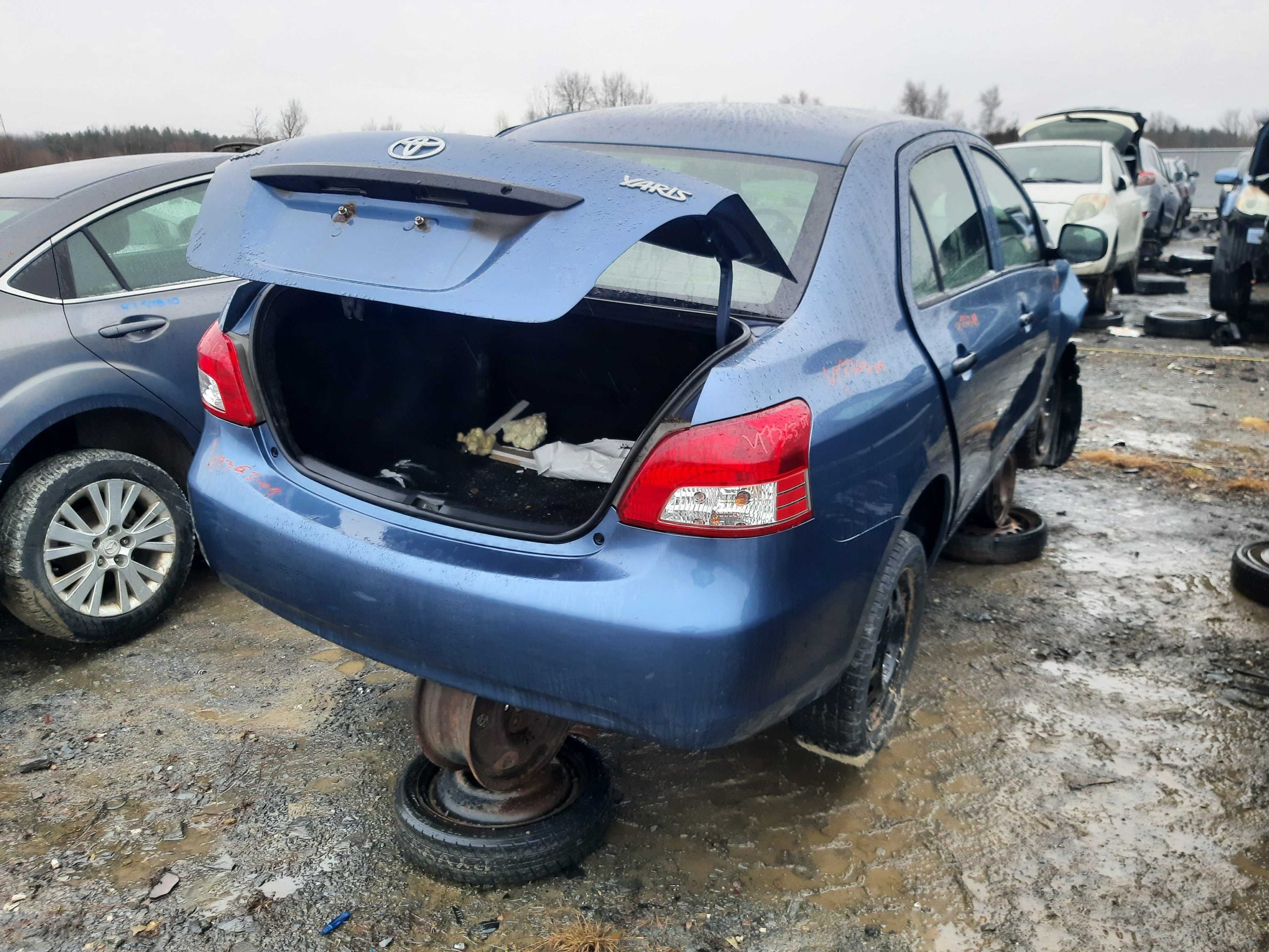 TOYOTA YARIS 2009