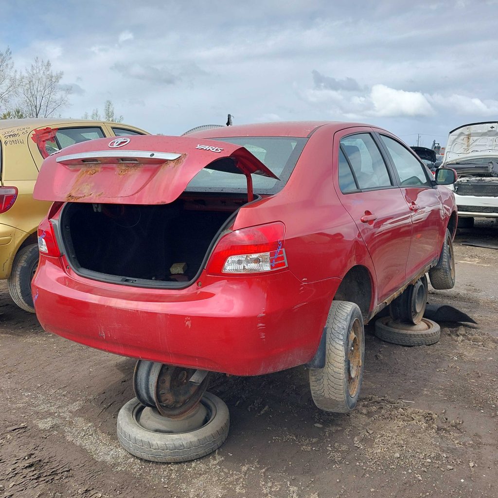 TOYOTA YARIS 2009