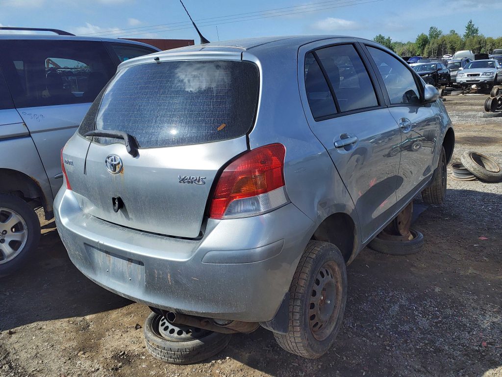 TOYOTA YARIS 2009