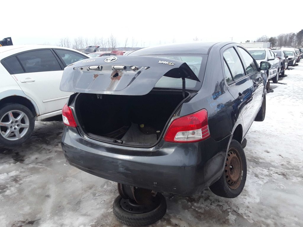 TOYOTA YARIS 2009