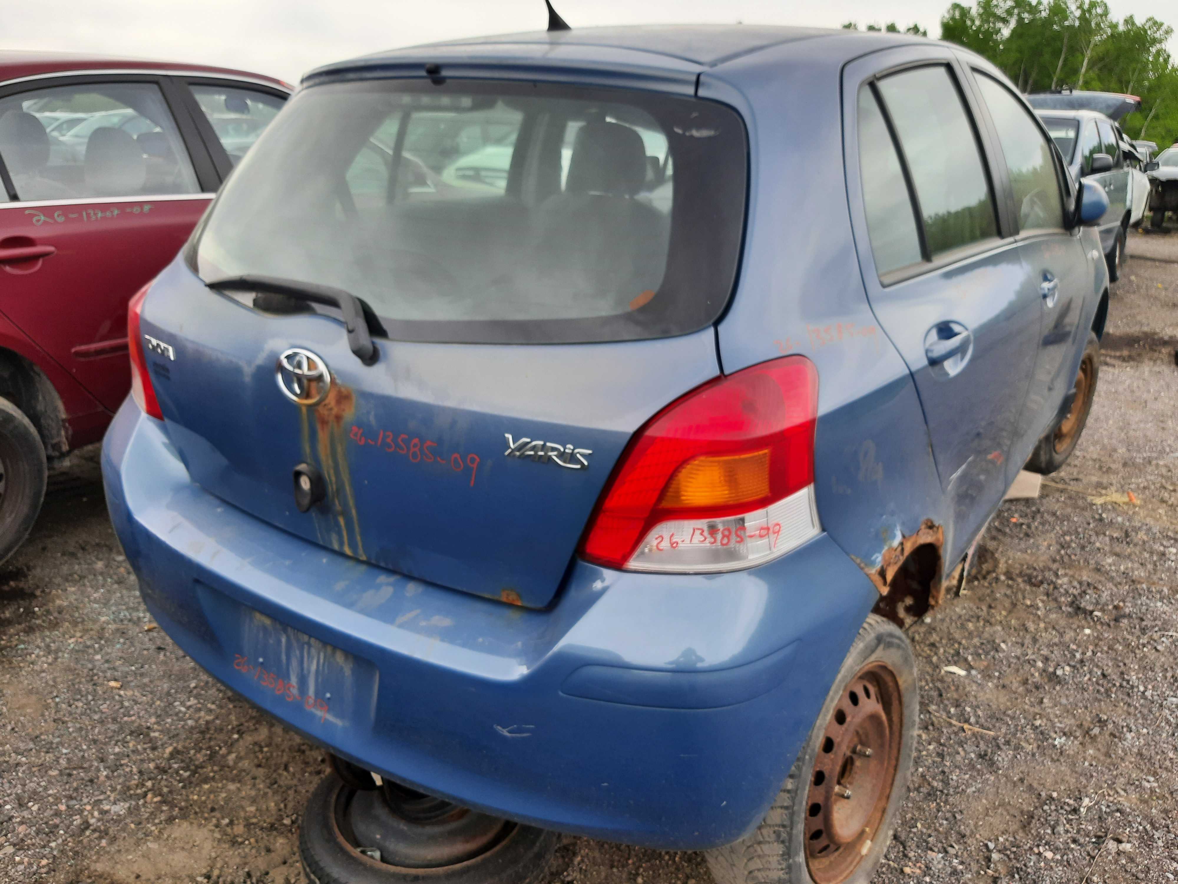 TOYOTA YARIS 2009