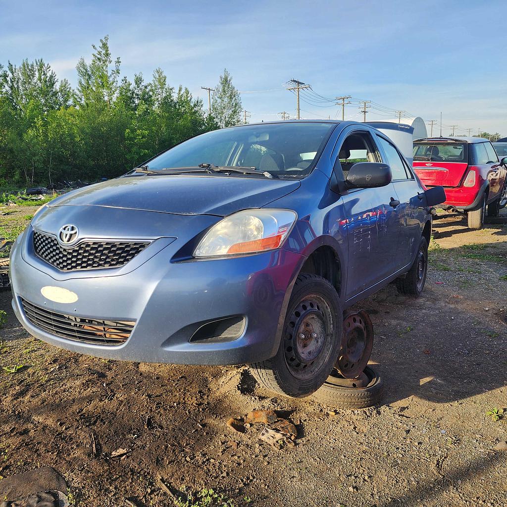TOYOTA YARIS 2009