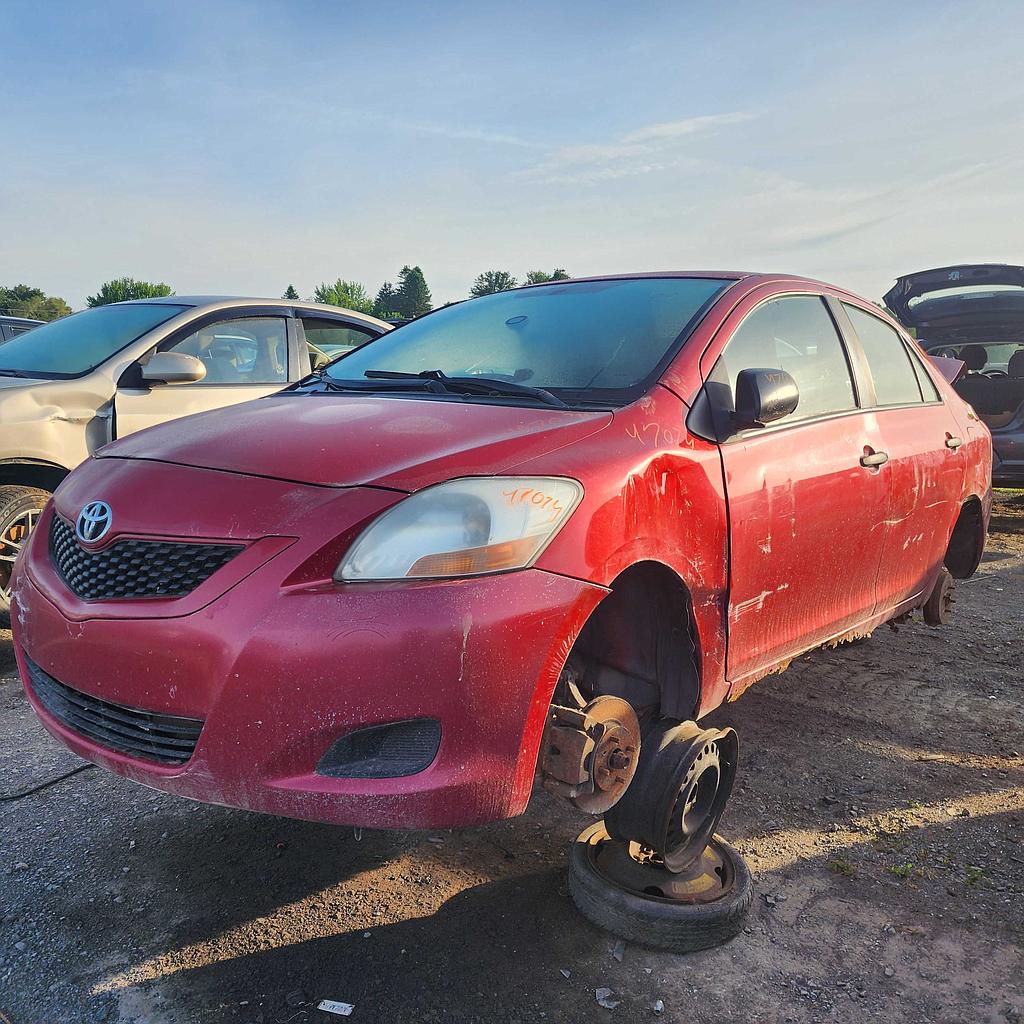 TOYOTA YARIS 2009