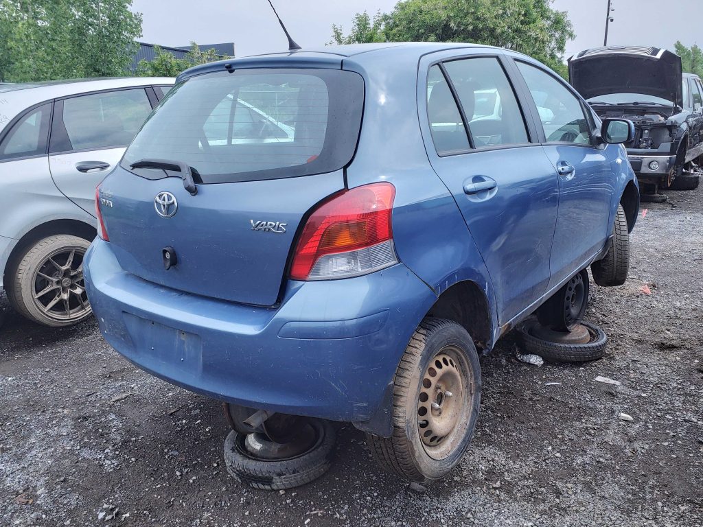 TOYOTA YARIS 2010