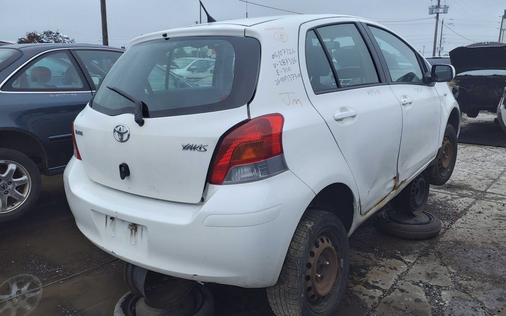 TOYOTA YARIS 2010