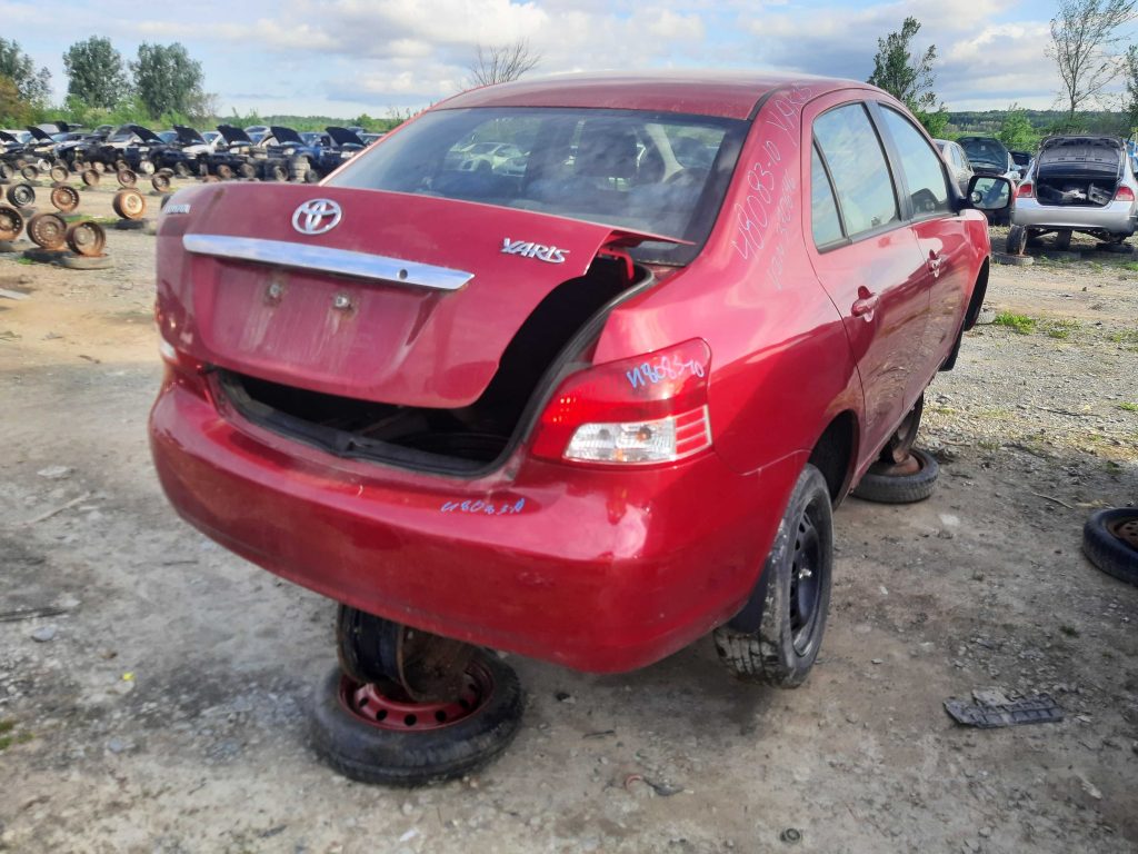 TOYOTA YARIS 2010