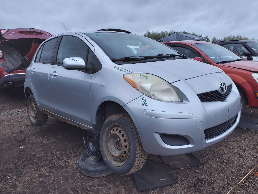 TOYOTA YARIS 2010