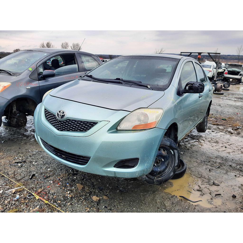 TOYOTA YARIS 2010