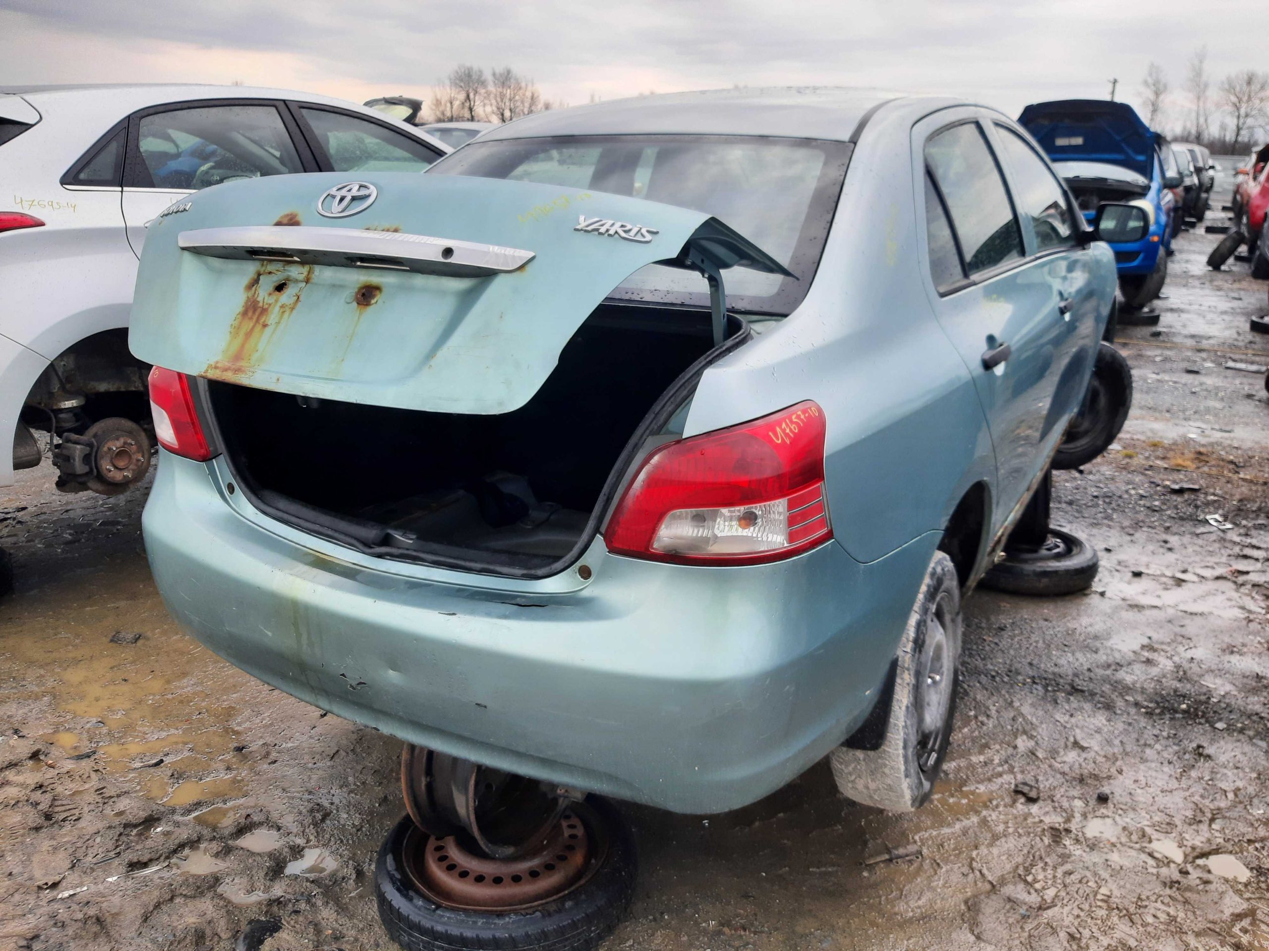 TOYOTA YARIS 2010
