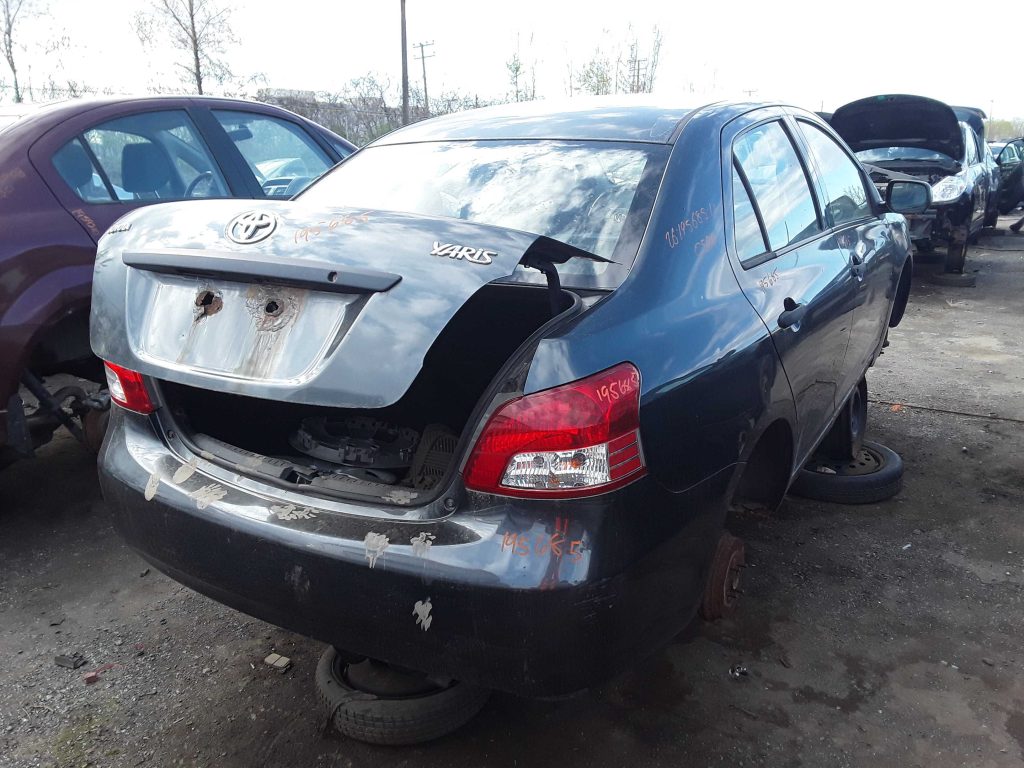 TOYOTA YARIS 2011