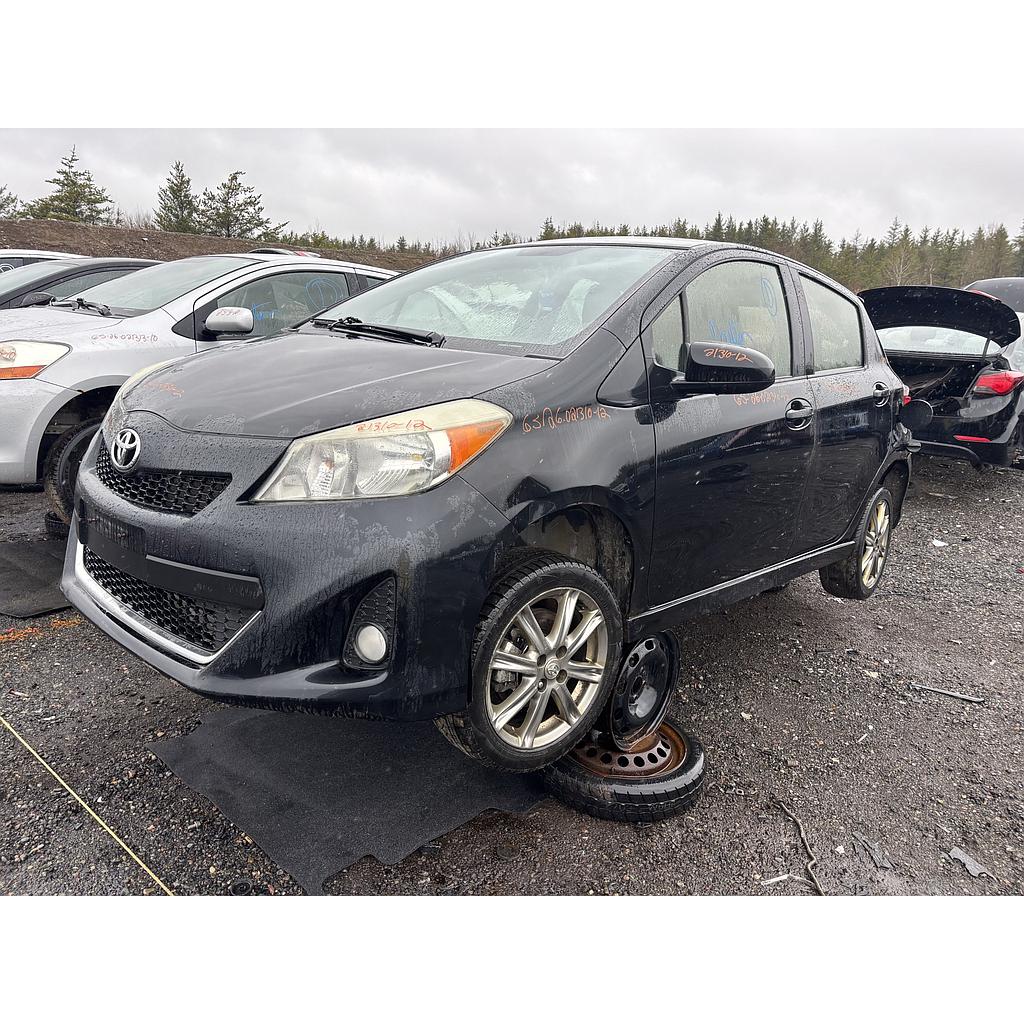 TOYOTA YARIS 2012