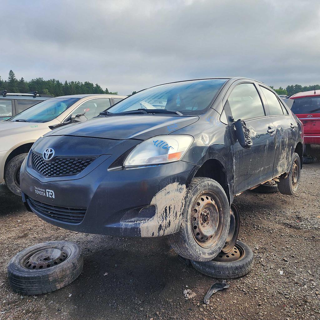 TOYOTA YARIS 2012