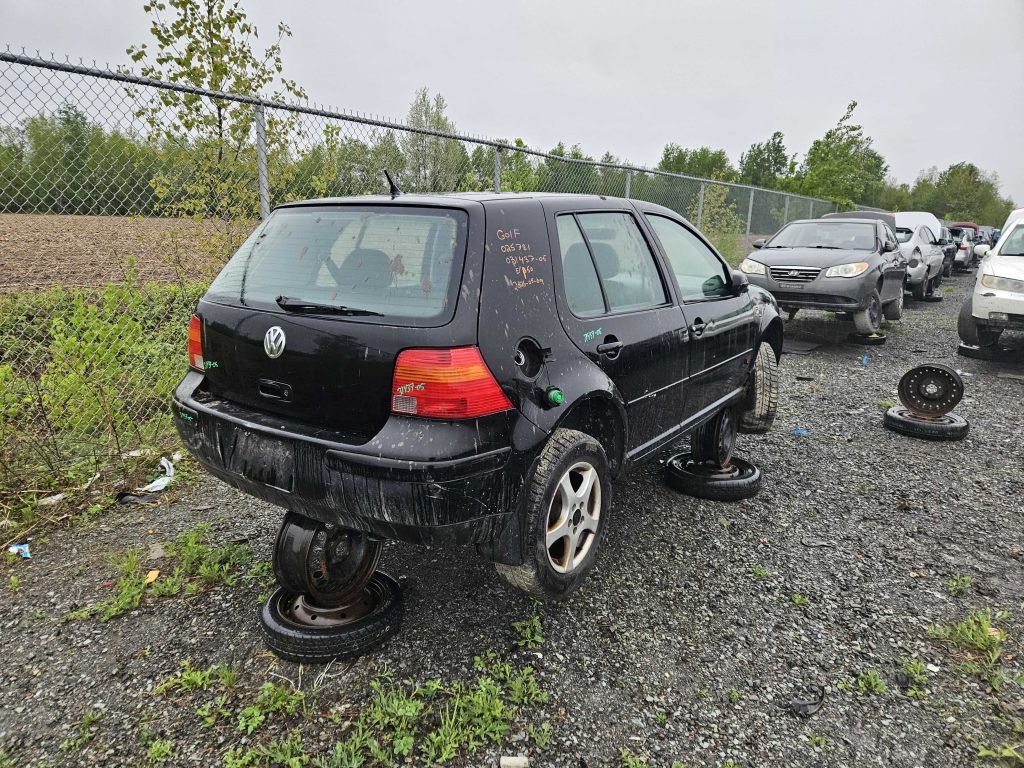 VOLKSWAGEN GOLF 2005