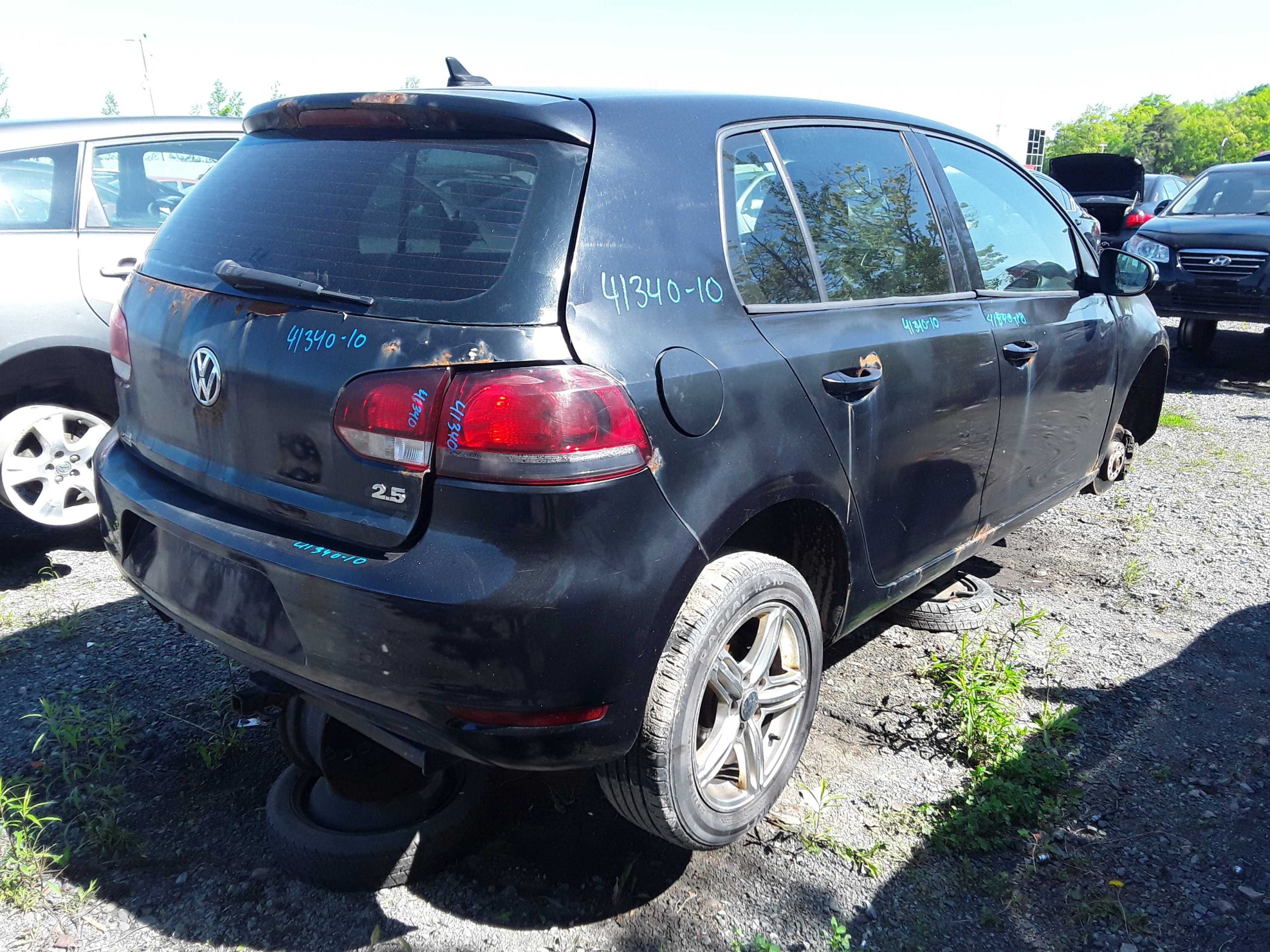 VOLKSWAGEN GOLF 2010