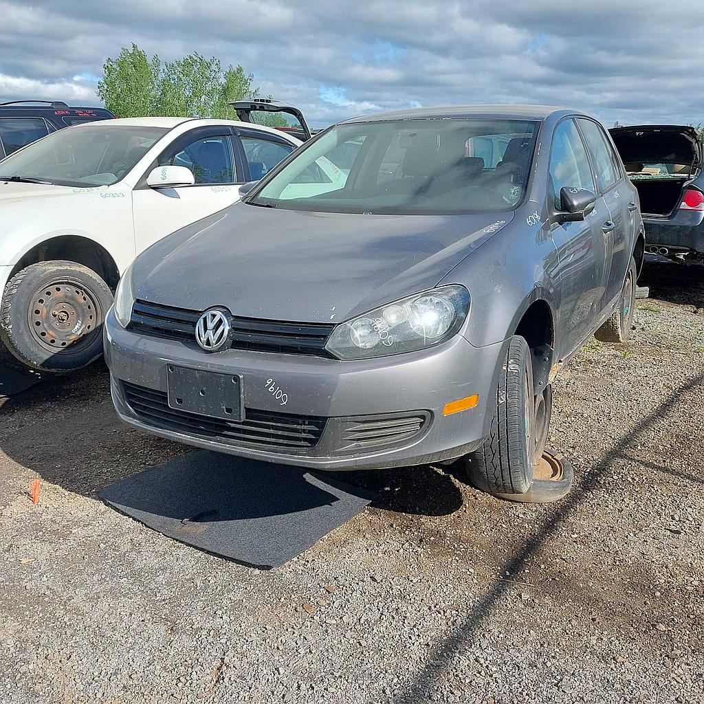 VOLKSWAGEN GOLF 2010