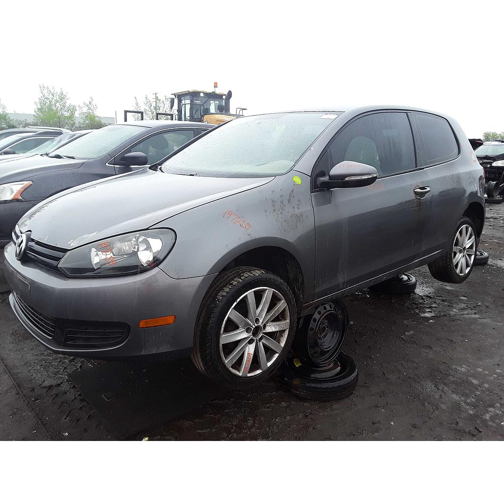 VOLKSWAGEN GOLF 2010