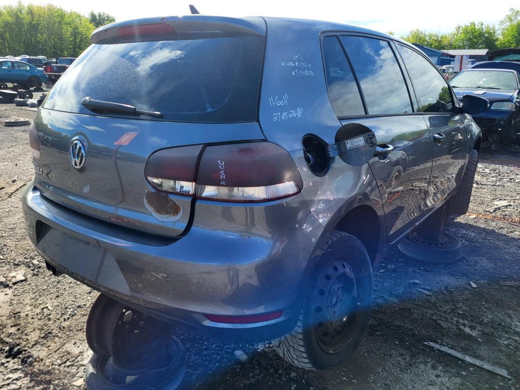 VOLKSWAGEN GOLF 2011