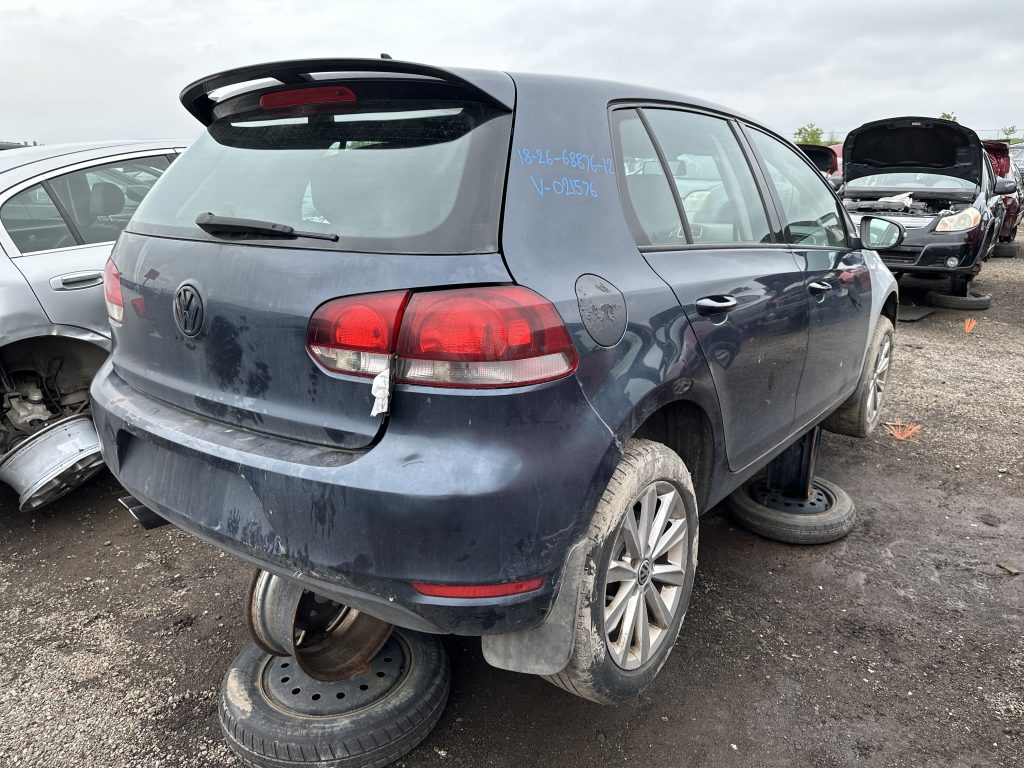 VOLKSWAGEN GOLF 2012