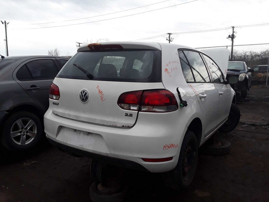 VOLKSWAGEN GOLF 2012