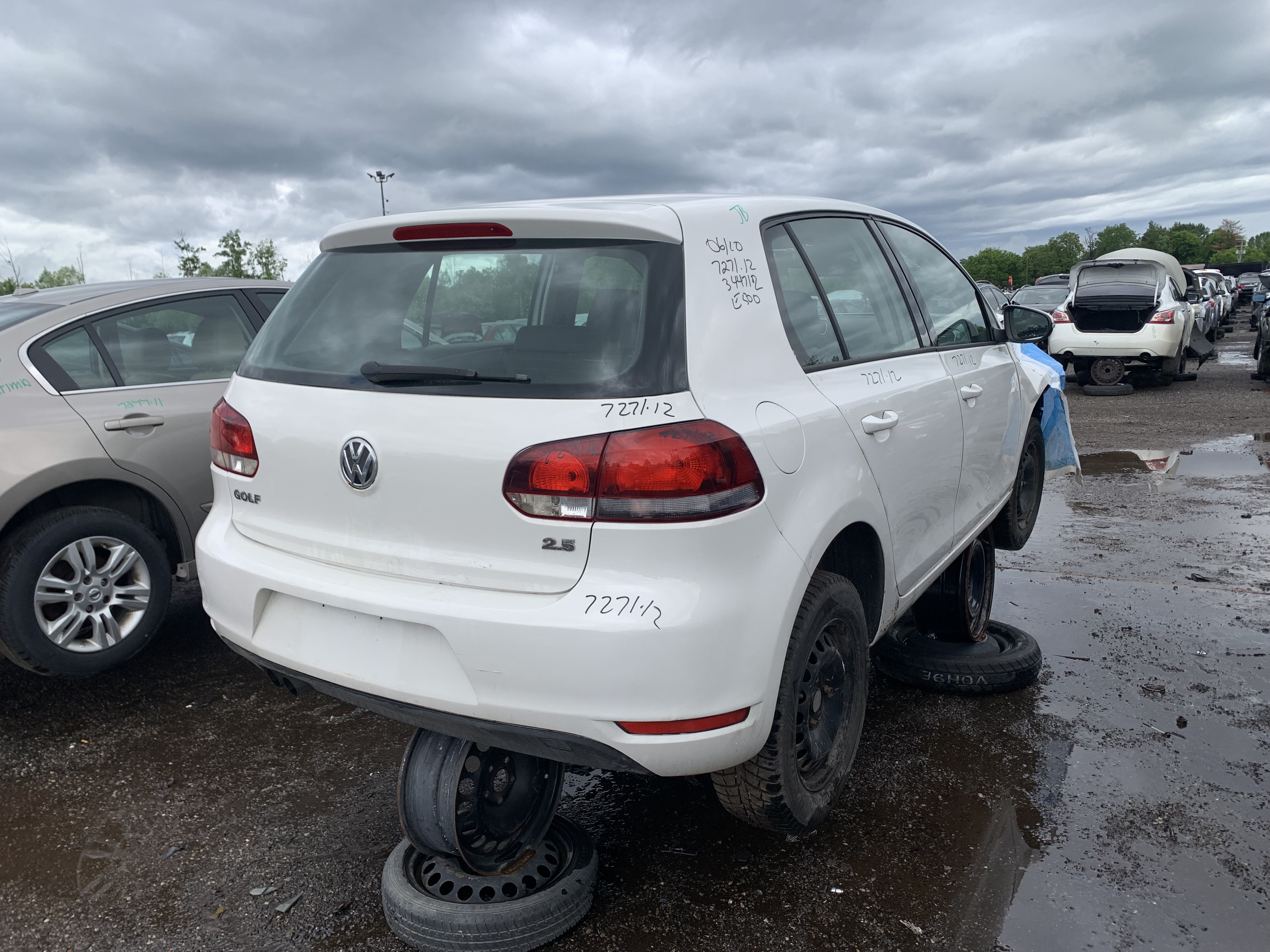 VOLKSWAGEN GOLF 2012
