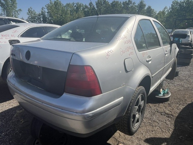 VOLKSWAGEN JETTA 2000