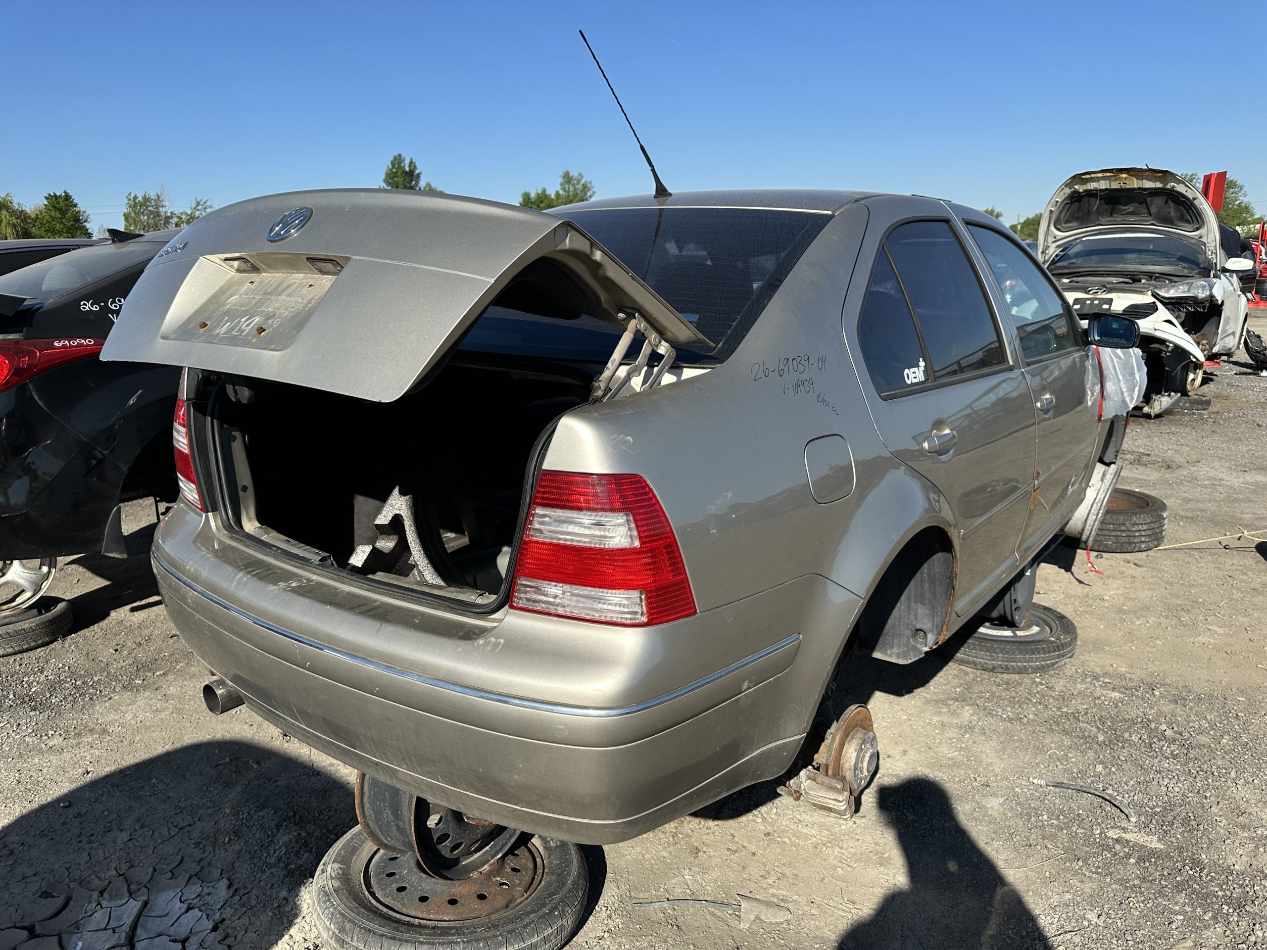 VOLKSWAGEN JETTA 2004