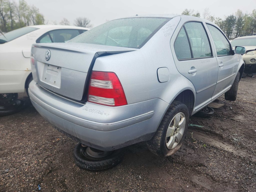 VOLKSWAGEN JETTA 2004