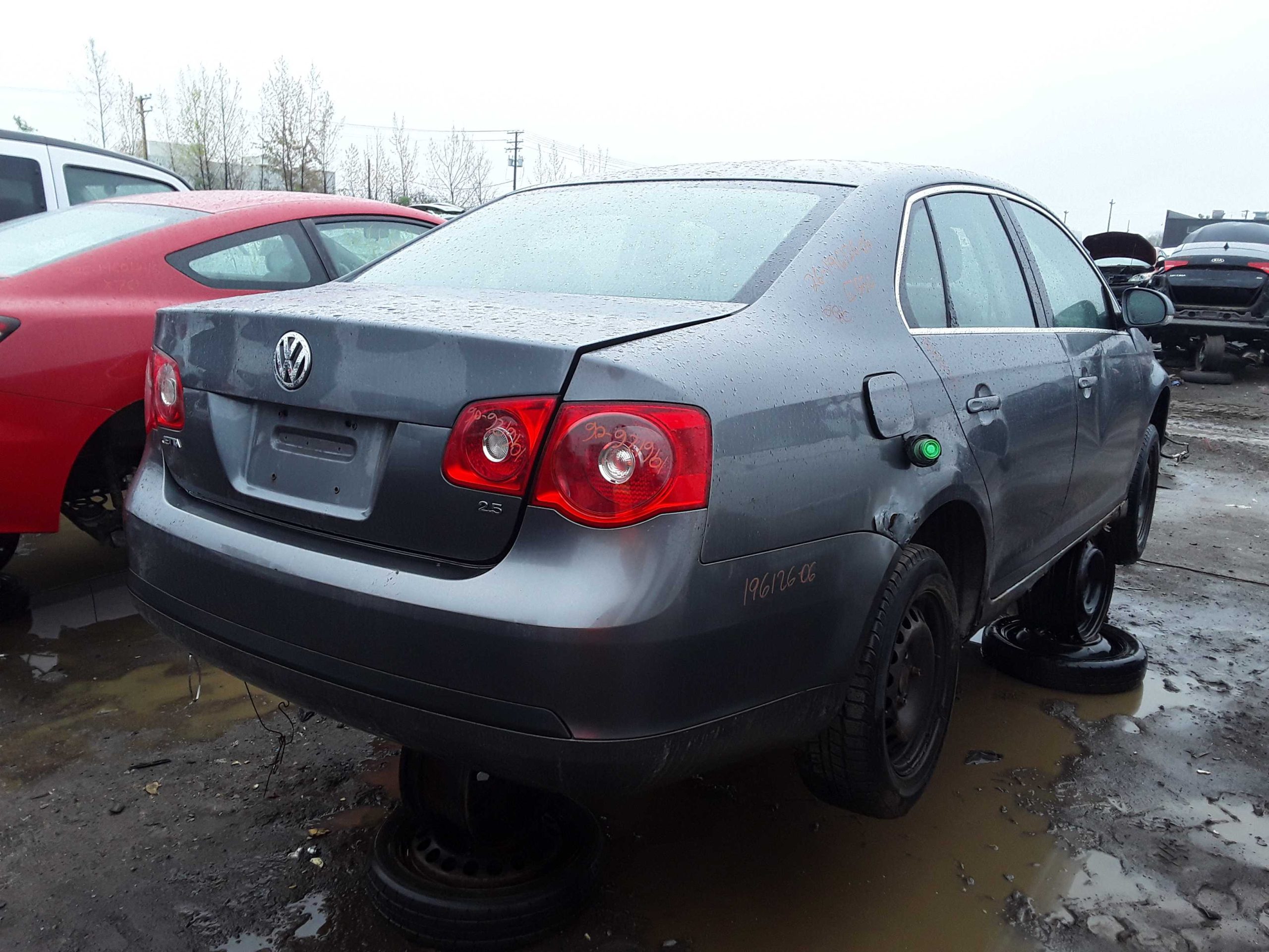 VOLKSWAGEN JETTA 2006