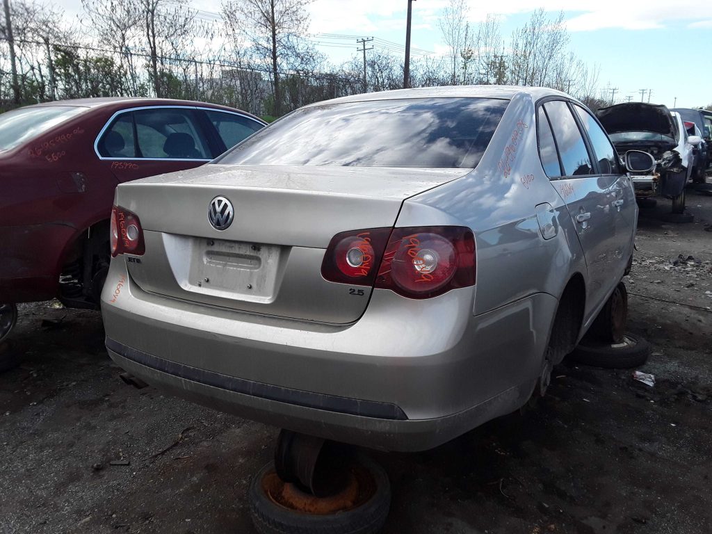 VOLKSWAGEN JETTA 2008