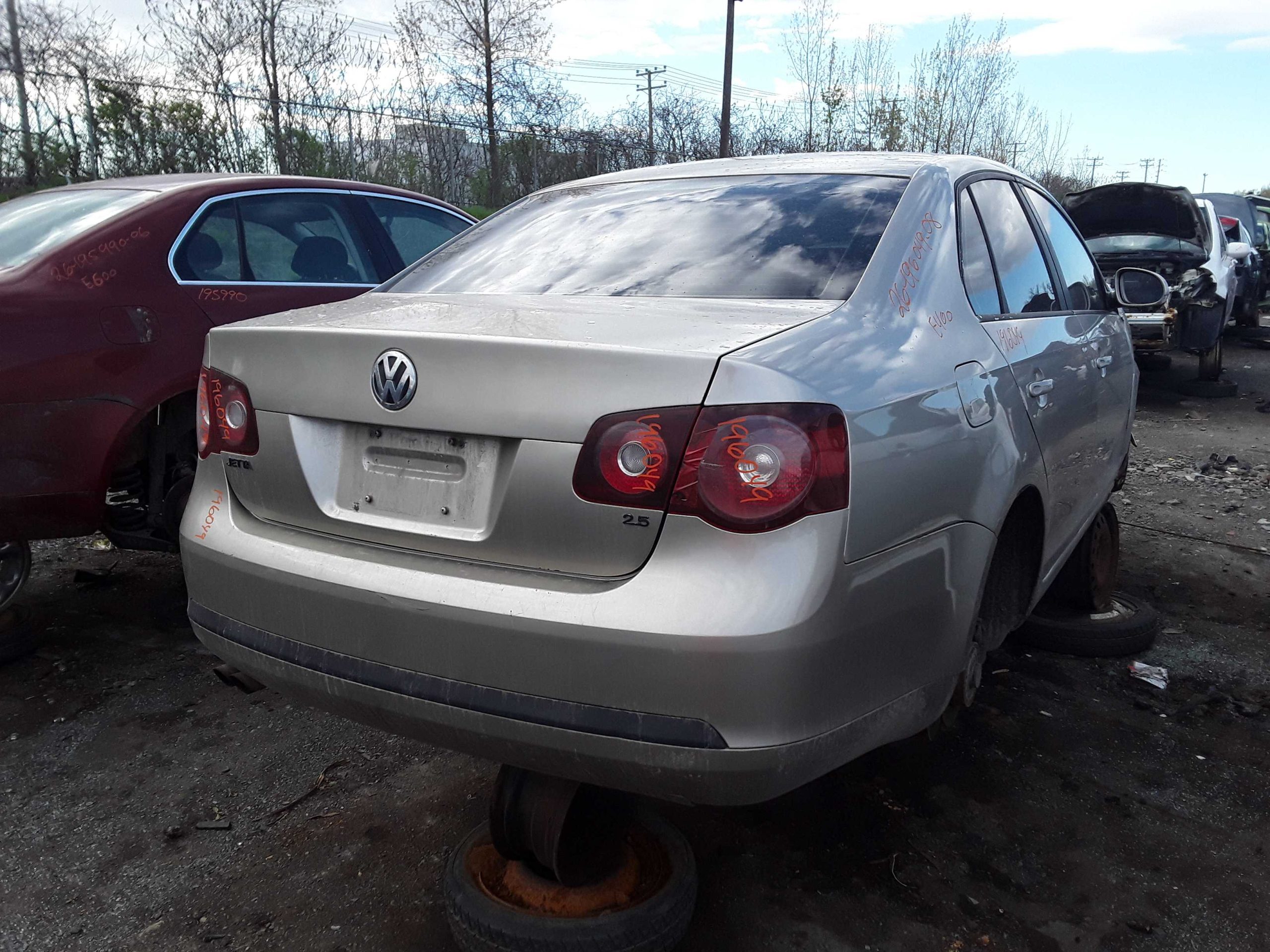 VOLKSWAGEN JETTA 2008
