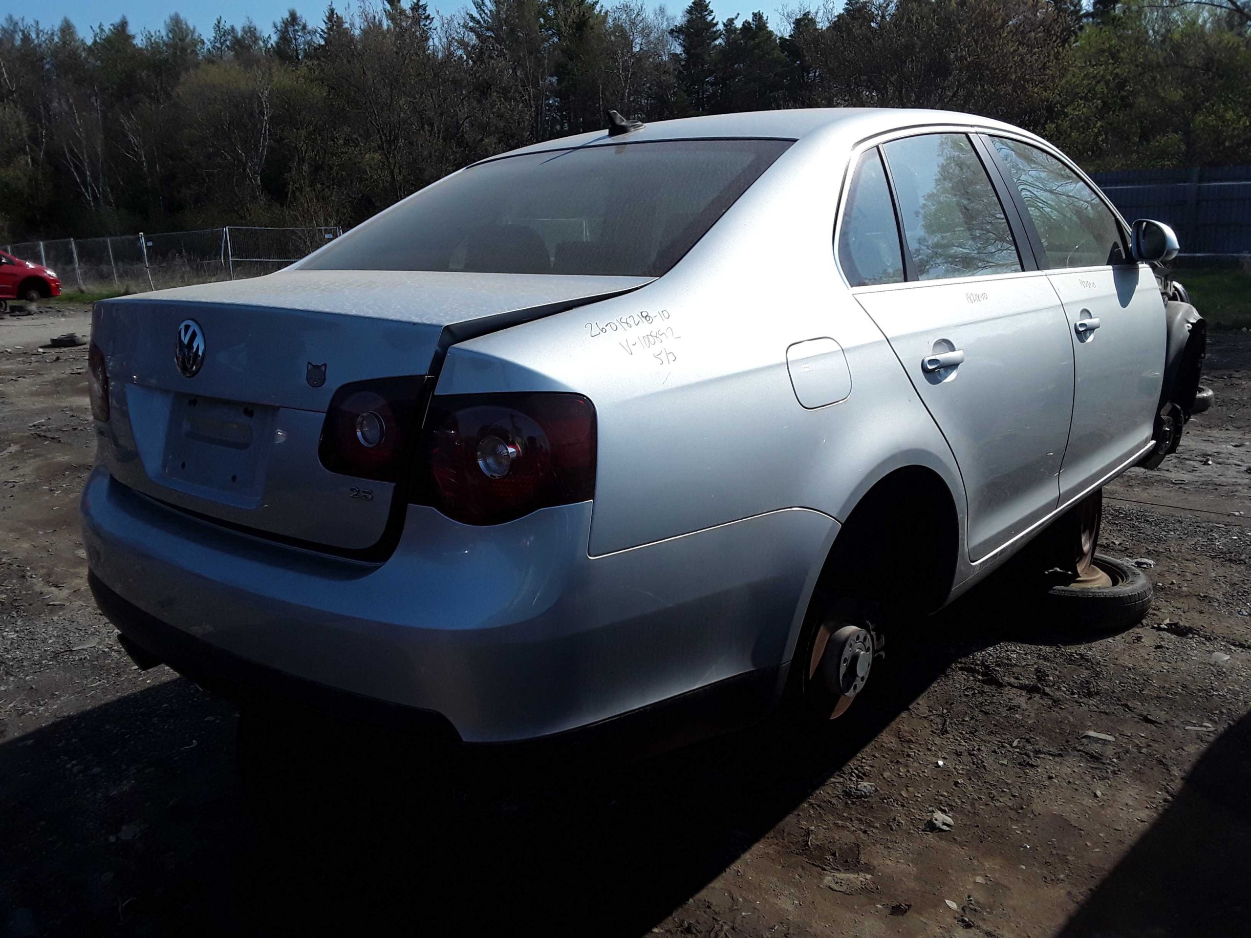 VOLKSWAGEN JETTA 2010