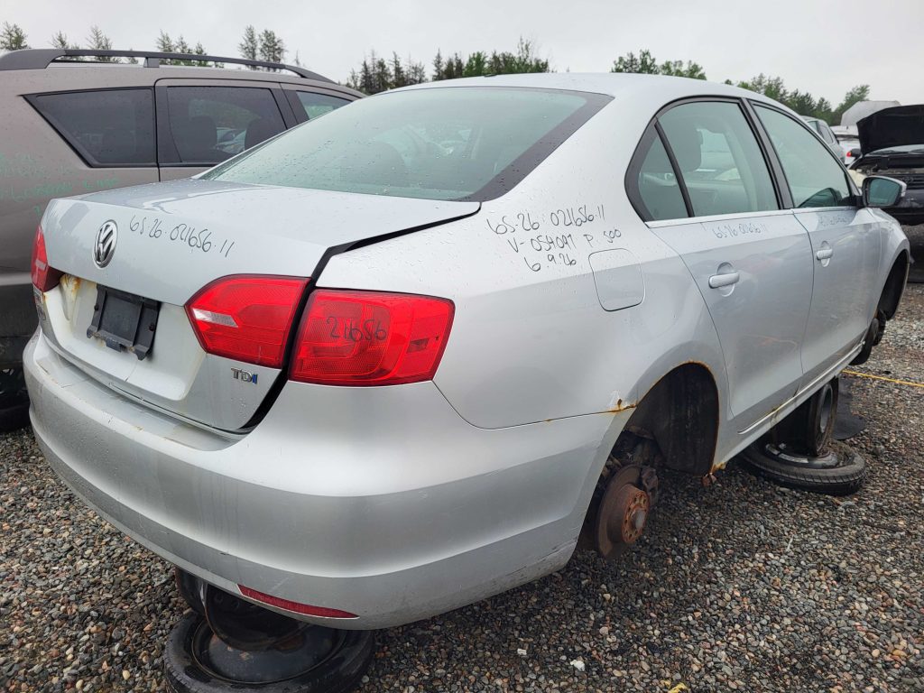 VOLKSWAGEN JETTA 2011